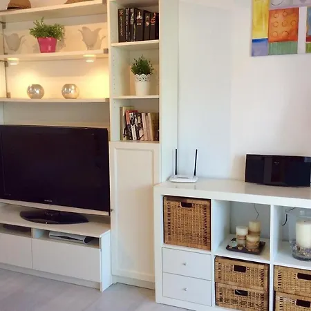 Vista Marina - 2 Bedrooms Sleeps 4